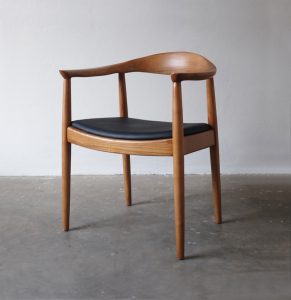 Elbow Chair Hausfur
